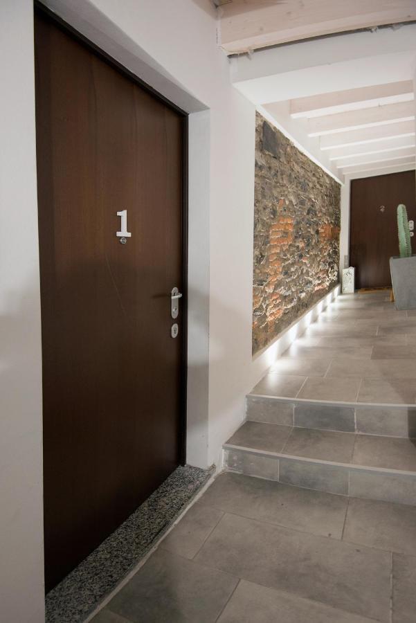 Larius Apartment Como Eksteriør bilde