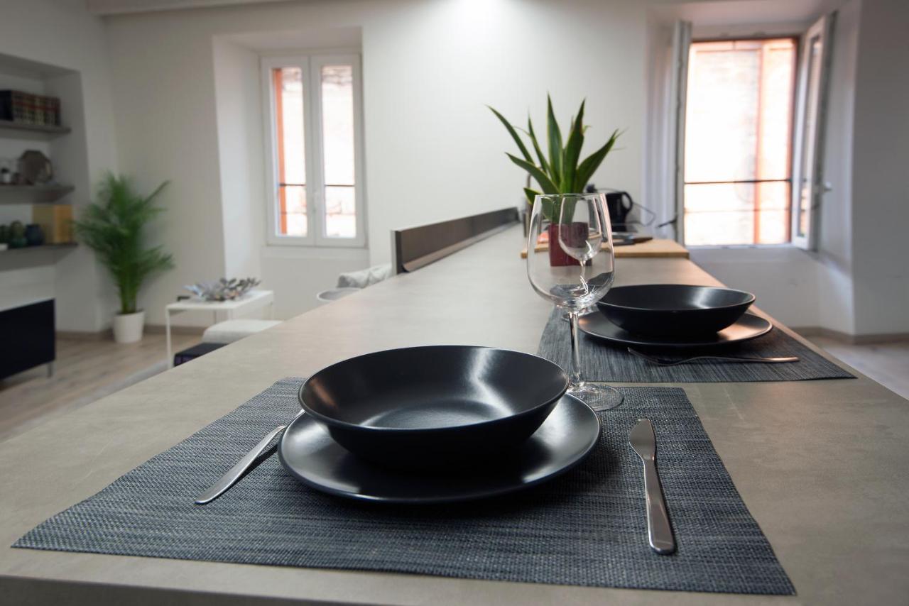 Larius Apartment Como Eksteriør bilde